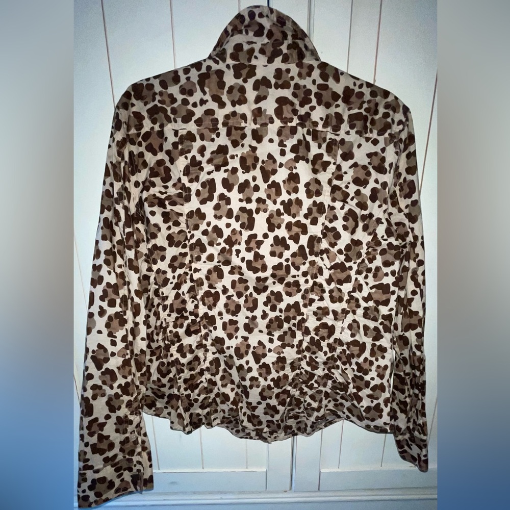 Jones Wear Jeans Leopard Cinch Button Down Top XL